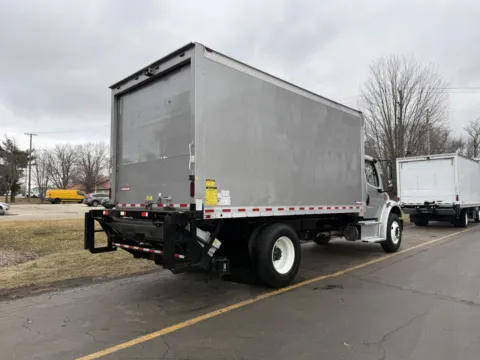 More photos of 2020 Freightliner M2 16ft Box Truck with Lift Gate at Signature Truck Center, IL