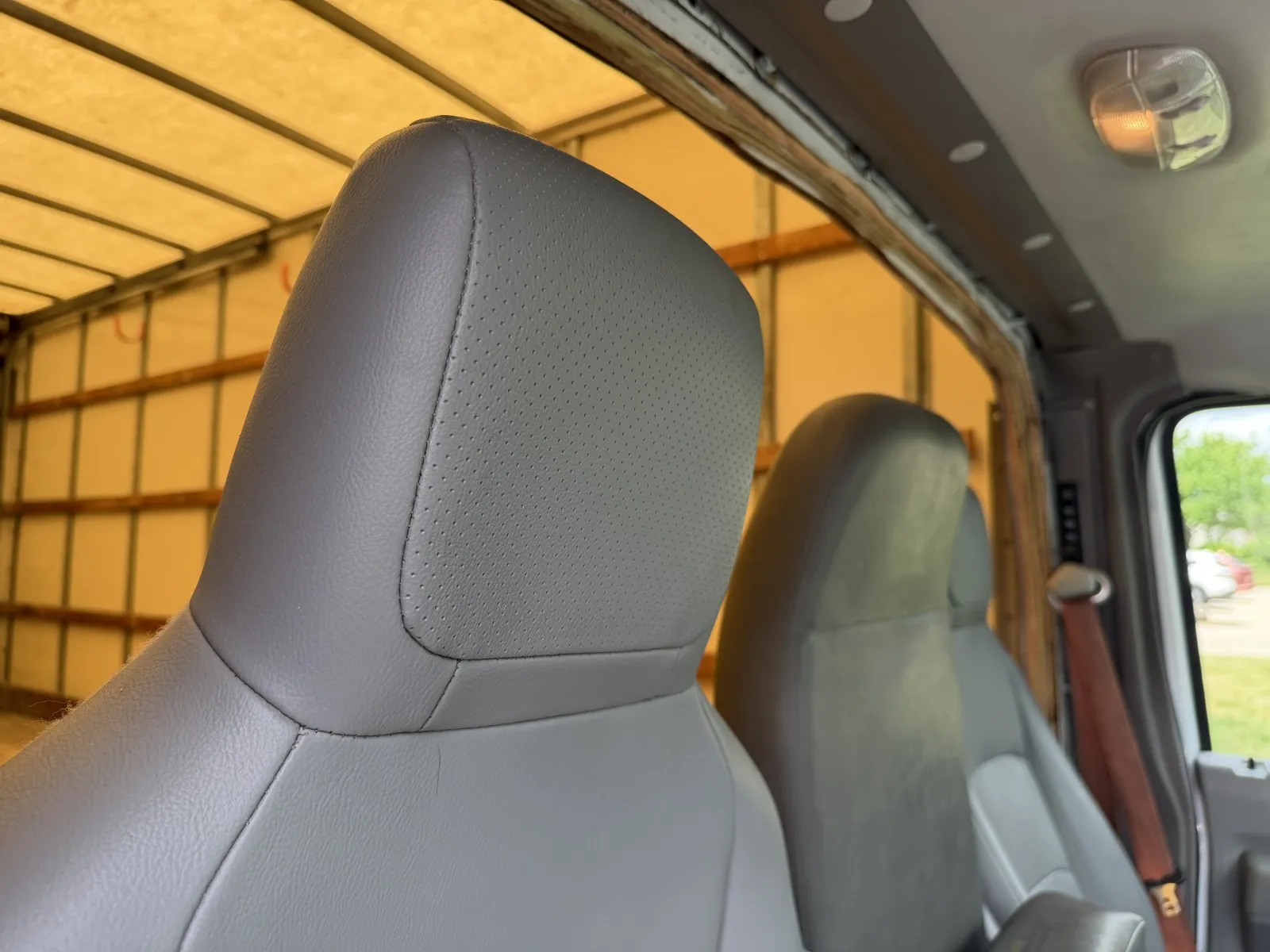 2015 Ford E-Series Cutaway Base - Photo 23