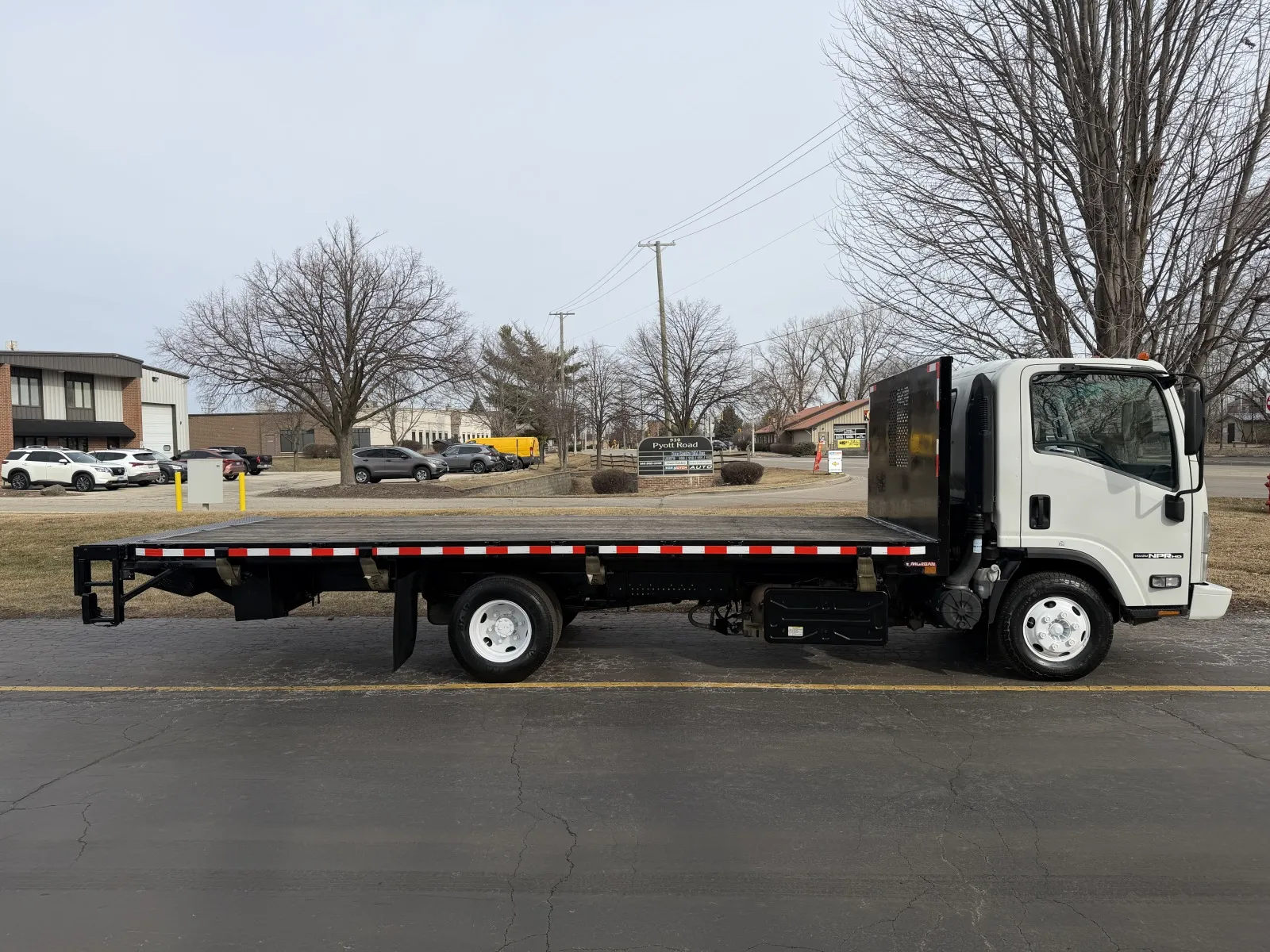 2020 Isuzu NPR HD 18ft Flatbed