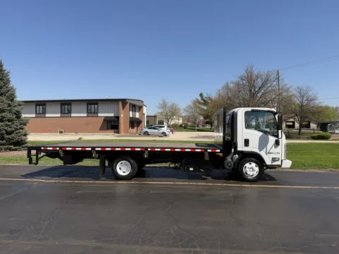 White 2020 Isuzu NPR HD 18ft Flatbed with Lift Gate for sale in Crystal Lake, IL