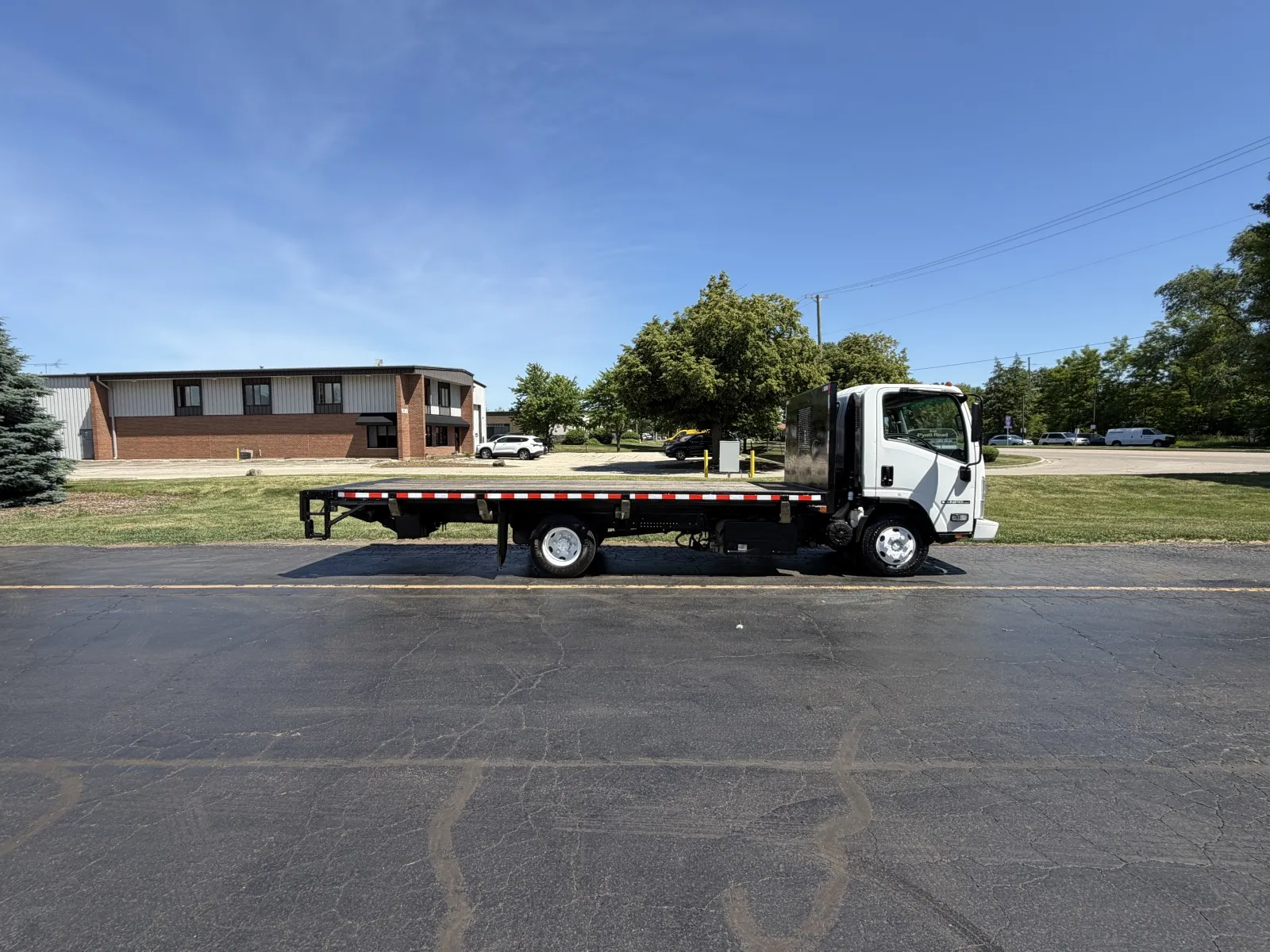 White 2020 Isuzu NPR HD 18ft Flatbed with Lift Gate for sale in Crystal Lake, IL