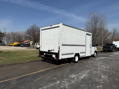 Another view of 2022 GMC 3500 16ft Box Truck for sale in Crystal Lake, IL at Signature Truck Center