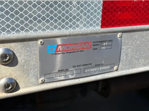 More photos of 2020 Isuzu NPR HD 14ft Box Truck with Loading Ramp at Signature Truck Center, IL