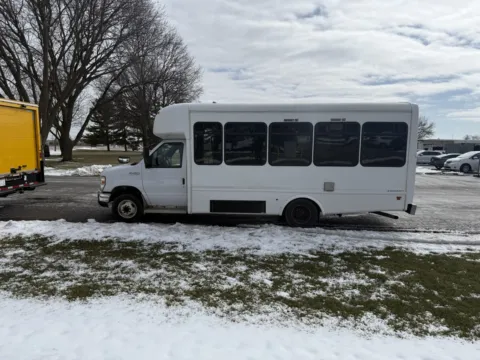 Photos of 2016 Ford E-350 Shuttle Bus for sale in Crystal Lake, IL at Signature Truck Center