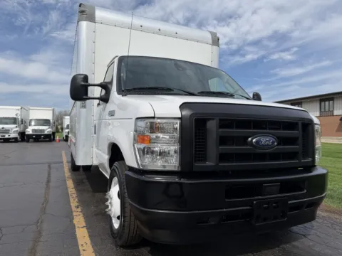 Another view of 2022 Ford E-350 16ft Box Truck for sale in Crystal Lake, IL at Signature Truck Center