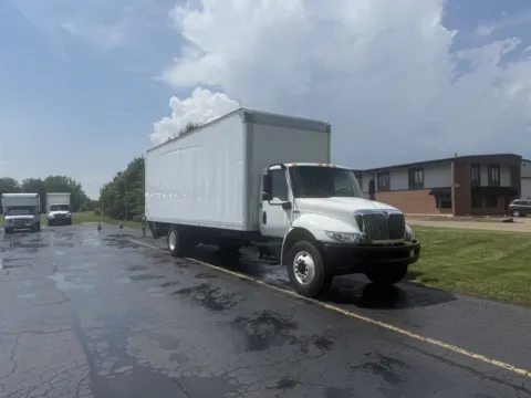 Another view of 2020 International MV607 26ft CDL Box Truck with Lift Gate for sale in Crystal Lake, IL at Signature Truck Center
