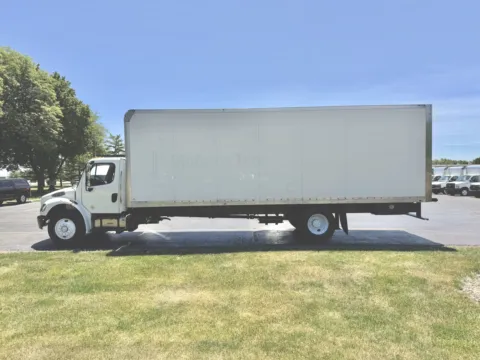 Photos of 2019 Freightliner M2 26ft Box Truck for sale in Crystal Lake, IL at Signature Truck Center