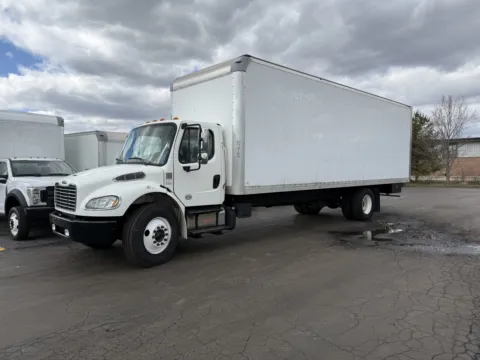 Photos of 2019 Freightliner M2 26ft Box Truck for sale in Crystal Lake, IL at Signature Truck Center