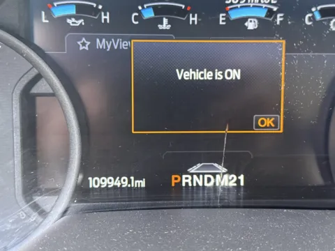 More photos of 2022 Ford E-350 16ft Box Truck at Signature Truck Center, IL