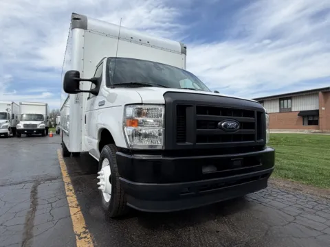 Another view of 2022 Ford E-350 16ft Box Truck for sale in Crystal Lake, IL at Signature Truck Center