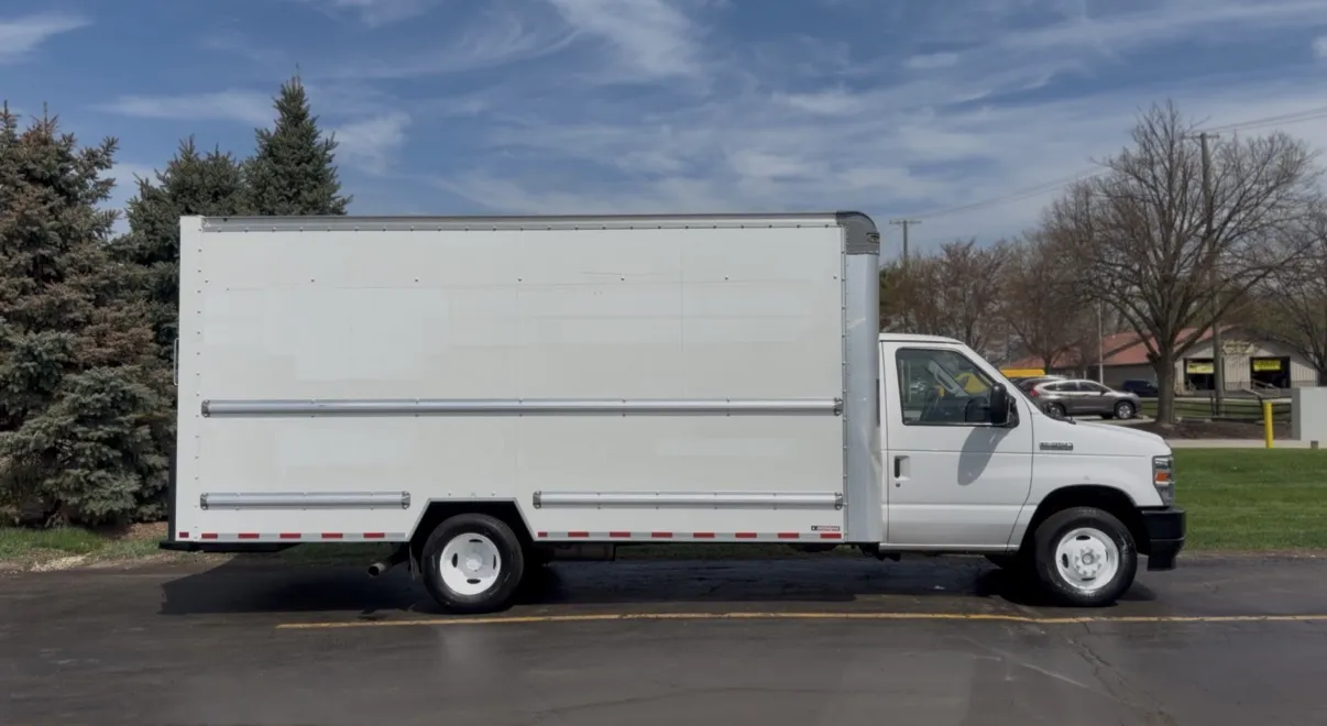 White 2022 Ford E-350 16ft Box Truck for sale in Crystal Lake, IL