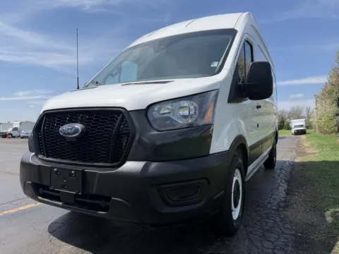 More photos of 2021 Ford T-250 High Roof Transit at Signature Truck Center, IL