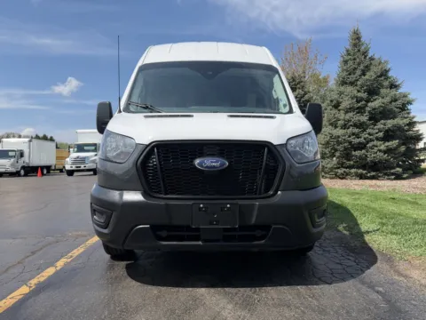 More photos of 2021 Ford T-250 High Roof Transit at Signature Truck Center, IL