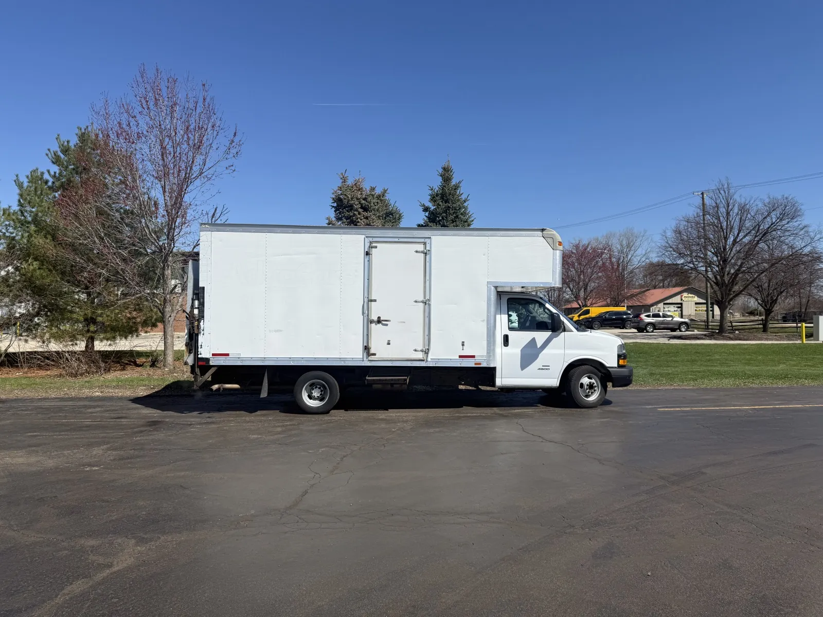 White 2018 Chevrolet 4500 16ft Attic Truck with Lift Gate for sale in Crystal Lake, IL