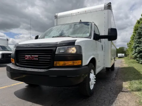 More photos of 2022 GMC Savana 16 FT Box Truck with Shelves and Side Door at Signature Truck Center, IL