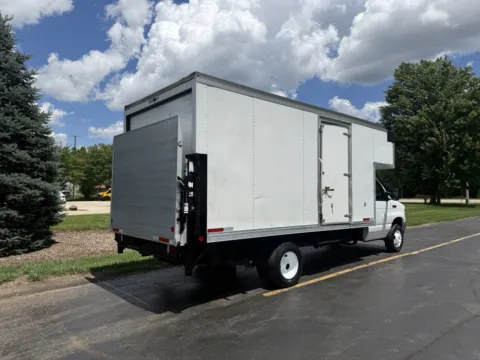 More photos of 2021 Ford E450 Attic with Liftgate and Side Door and Liftgate at Signature Truck Center, IL