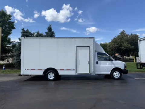 White 2023 Chevrolet Express 4500 16 FT Box Truck Walk-Thru with Shelving and Side Door for sale in Crystal Lake, IL