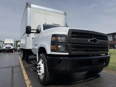 Another view of 2020 Chevrolet Silverado 4500 16 ft Box Truck for sale in Crystal Lake, IL at Signature Truck Center
