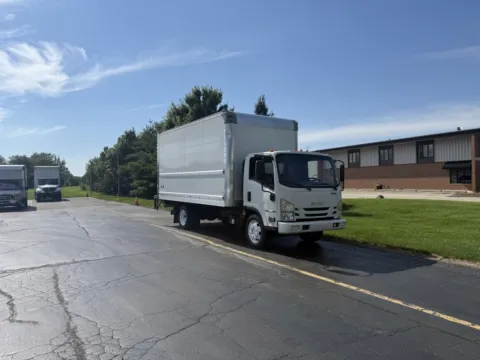 Photos of 2020 Isuzu NPR 16 FT Box Truck with Liftgate for sale in Crystal Lake, IL at Signature Truck Center