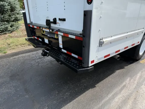 More photos of 2022 GMC Savana 3500 16 FT Box Truck with Shelving and Side Door at Signature Truck Center, IL