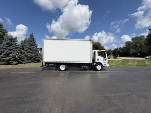 White 2020 Isuzu NPR XD 16 FT Box Truck with Liftgate for sale in Crystal Lake, IL