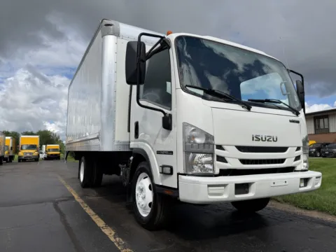 Another view of 2019 Isuzu NPR HD 16 FT Box Truck with Liftgate for sale in Crystal Lake, IL at Signature Truck Center