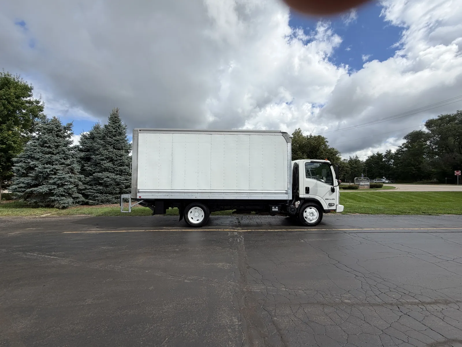 White 2019 Isuzu NPR HD 16 FT Box Truck with Liftgate for sale in Crystal Lake, IL