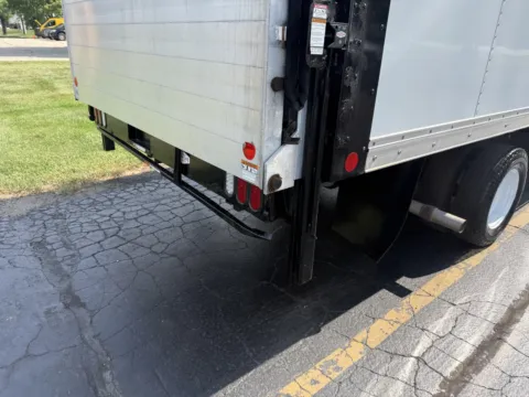 More photos of 2023 Ford E-450 16ft Box Truck with Attic, Liftgate and Side Door at Signature Truck Center, IL