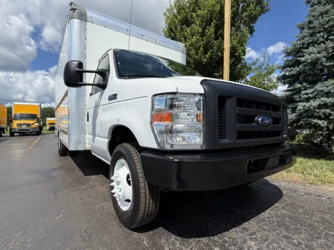 Another view of 2022 Ford E-350 16ft Box Truck for sale in Crystal Lake, IL at Signature Truck Center