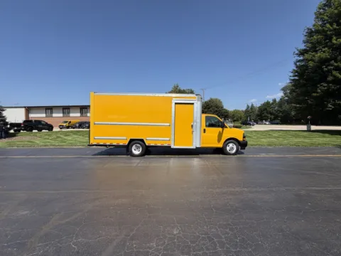 Yellow 2022 GMC 3500 16ft Box Truck for sale in Crystal Lake, IL