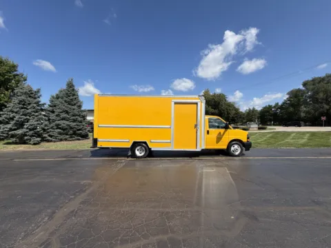 Yellow 2022 GMC 3500 16ft Box Truck for sale in Crystal Lake, IL