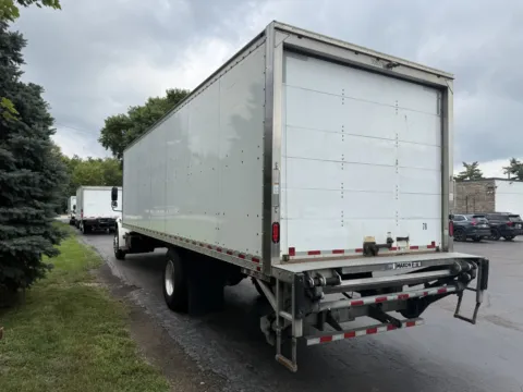 More photos of 2020 Freightliner M2 28ft Box Truck at Signature Truck Center, IL