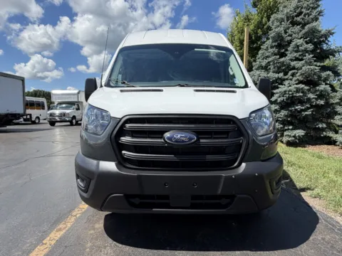More photos of 2020 Ford Transit 250 at Signature Truck Center, IL