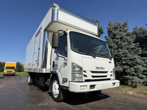 Another view of 2020 Isuzu NRR 20ft Box Truck with Attic for sale in Crystal Lake, IL at Signature Truck Center