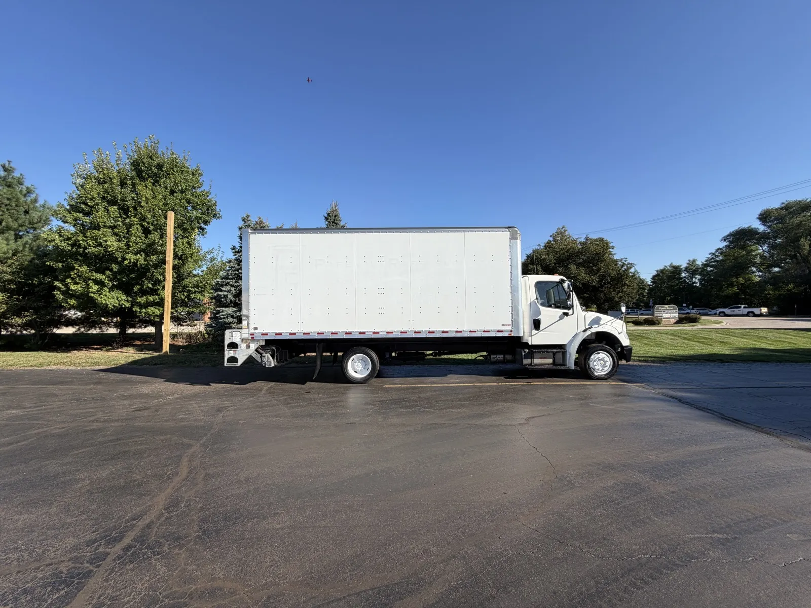 2020 Freightliner M2 106 20ft Box Truck
