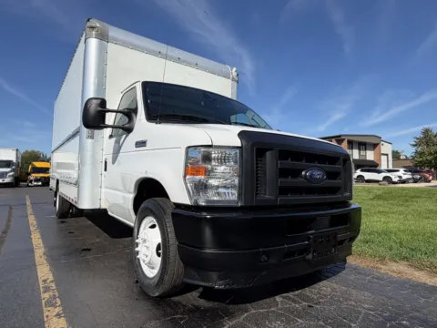 Another view of 2022 Ford E-Series 16ft Box Truck for sale in Crystal Lake, IL at Signature Truck Center