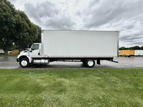 Photos of 2020 International MV607 26ft Box Truck for sale in Crystal Lake, IL at Signature Truck Center