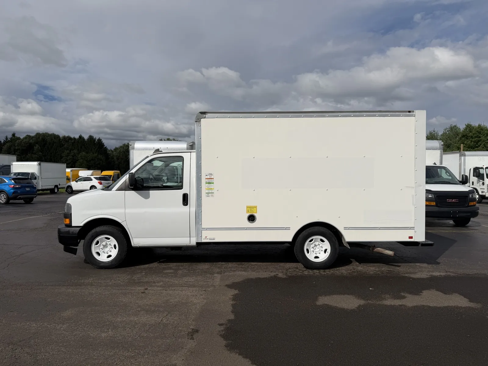 Photos of 2019 GMC Savana 3500 16ft Box Truck for sale in Crystal Lake, IL at Signature Truck Center
