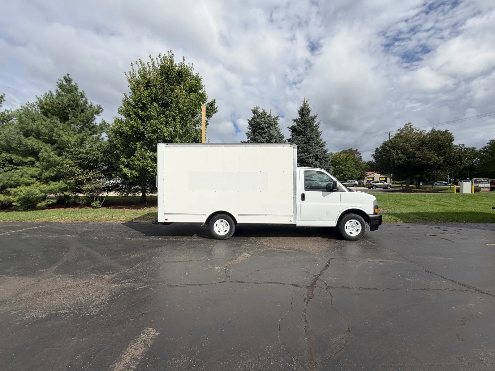 White 2019 GMC Savana 3500 16ft Box Truck for sale in Crystal Lake, IL