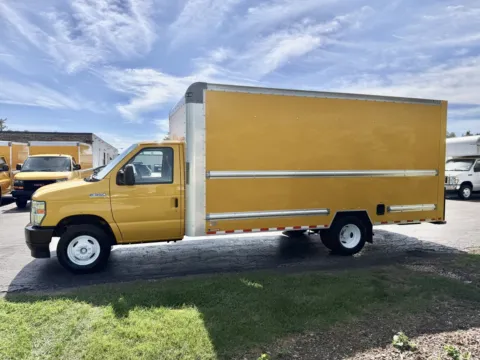 Photos of 2022 Ford E-Series E-350 SD for sale in Crystal Lake, IL at Signature Truck Center