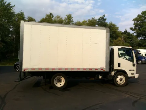 White 2022 Isuzu NPR EFI 14ft Box Truck w Ramp for sale in Crystal Lake, IL