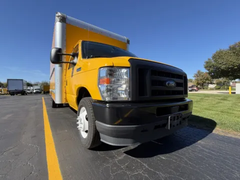 Another view of 2022 Ford E-350 16ft Box Truck for sale in Crystal Lake, IL at Signature Truck Center