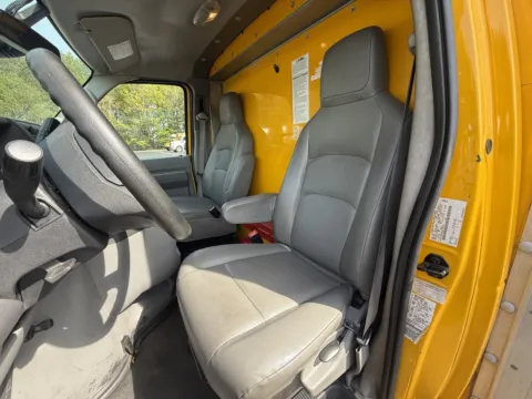 Another view of 2022 Ford E-350 16ft Box Truck for sale in Crystal Lake, IL at Signature Truck Center