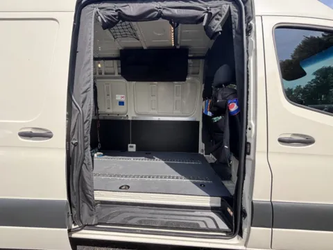 More photos of 2024 Mercedes-Benz Sprinter 2500 at Signature Truck Center, IL