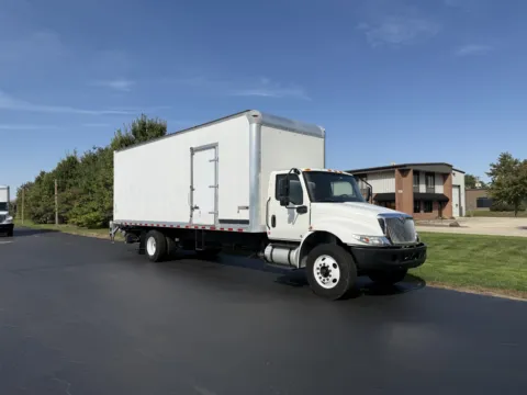 Another view of 2020 International MV607 26ft Box Truck with Lift Gate for sale in Crystal Lake, IL at Signature Truck Center