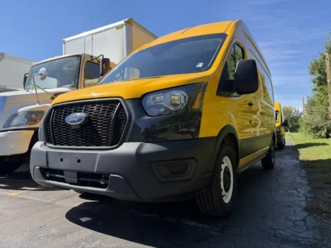 More photos of 2023 Ford Transit 250 at Signature Truck Center, IL