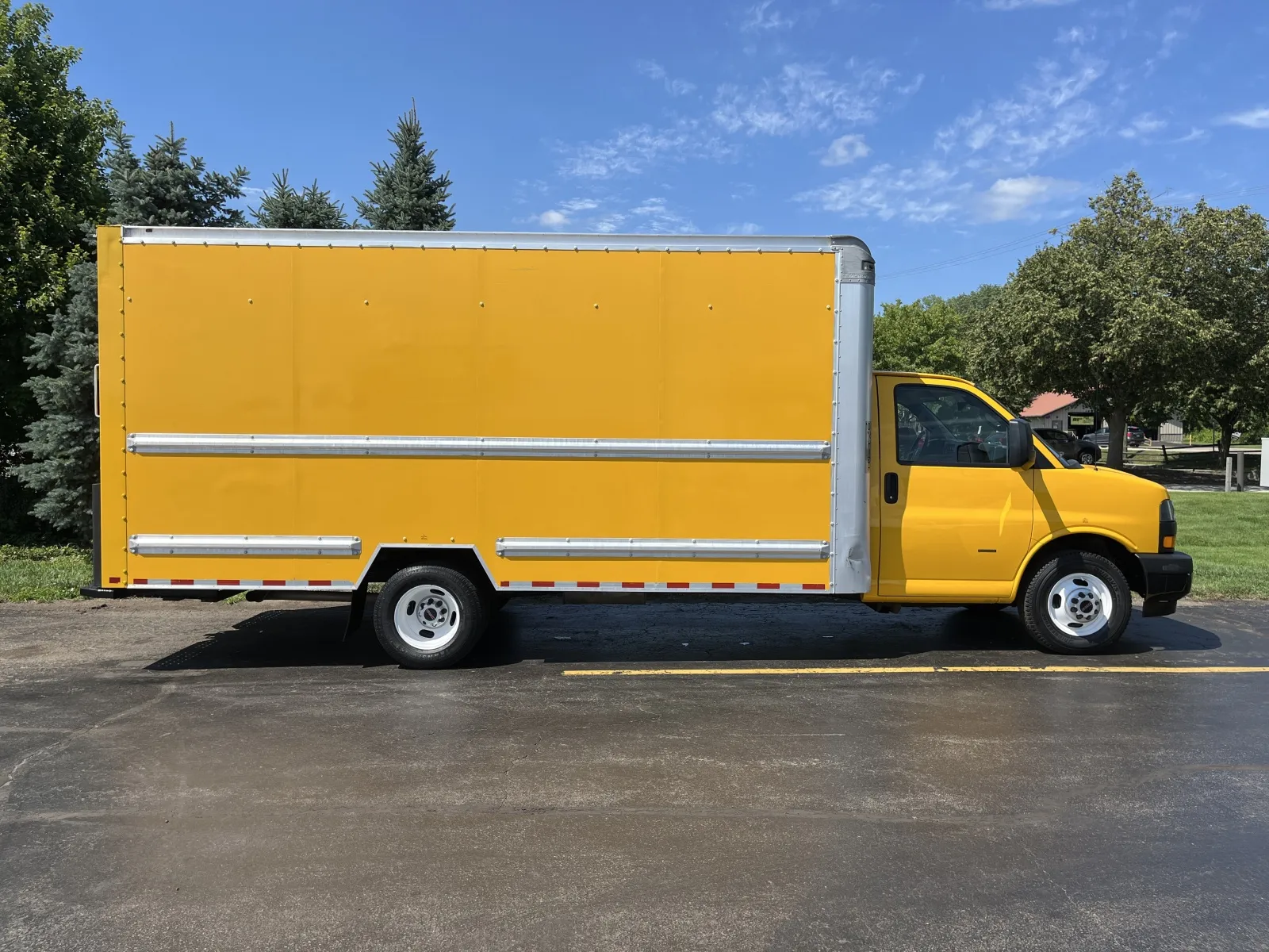 Yellow 2019 GMC 3500 16ft Box Truck for sale in Crystal Lake, IL