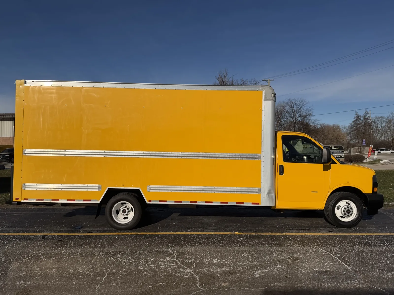 2019 GMC 3500 16ft Box Truck for sale in Crystal Lake, IL