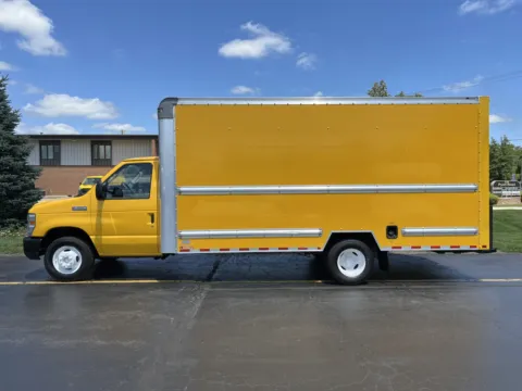 Photos of 2019 Ford E-350 16ft Box Truck for sale in Crystal Lake, IL at Signature Truck Center