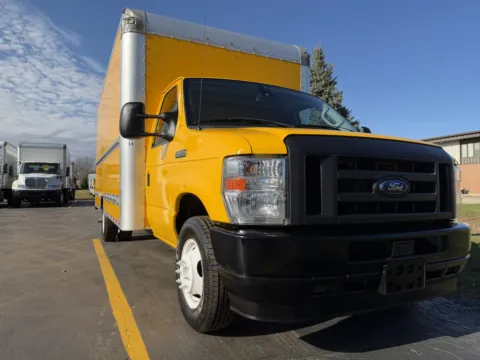 Another view of 2022 Ford E-350 16ft Box Truck for sale in Crystal Lake, IL at Signature Truck Center